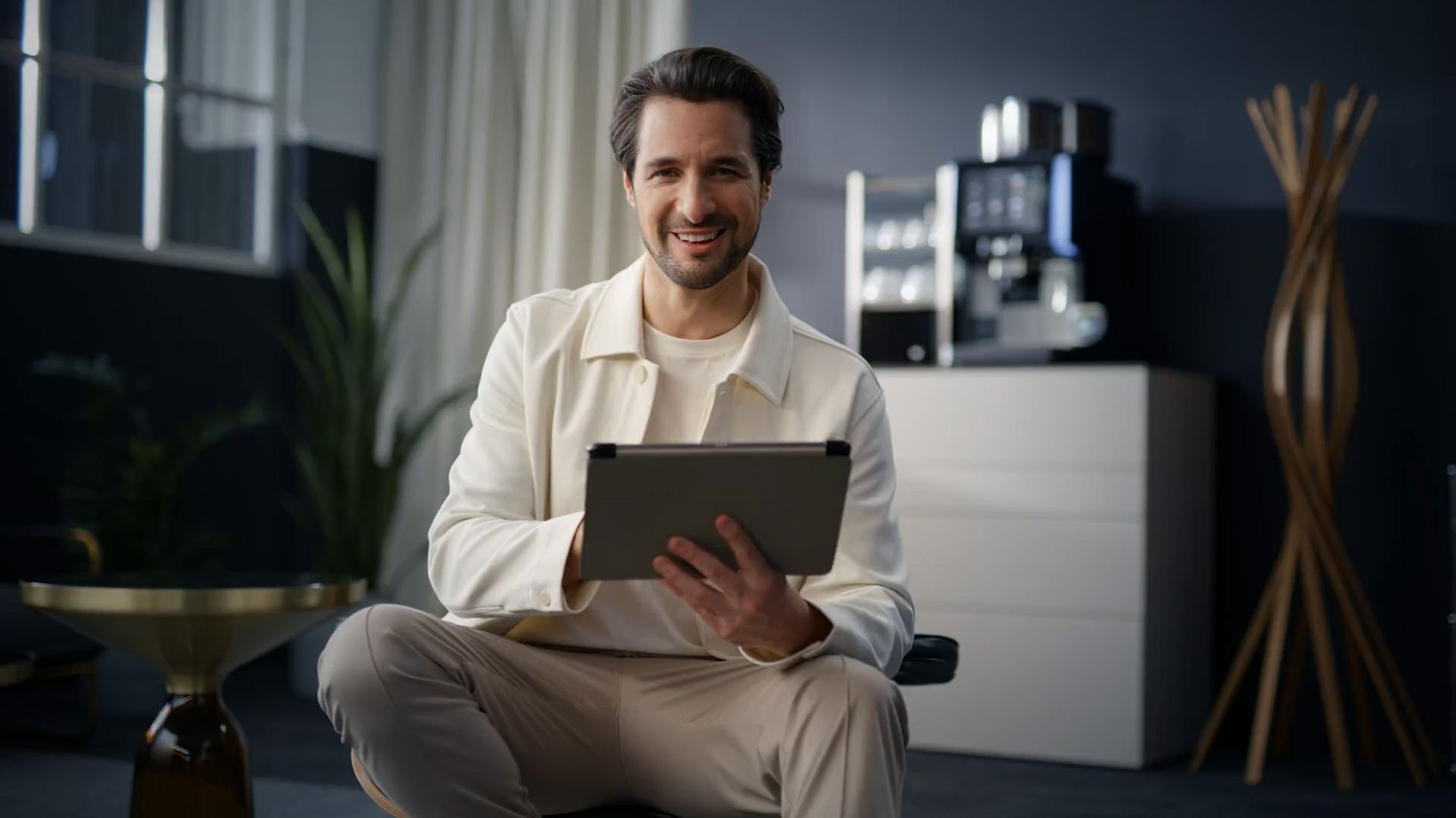 wmf-pcm_Transparency_cm_media_transparency-2_72ppi_16-9_1920x1080_final