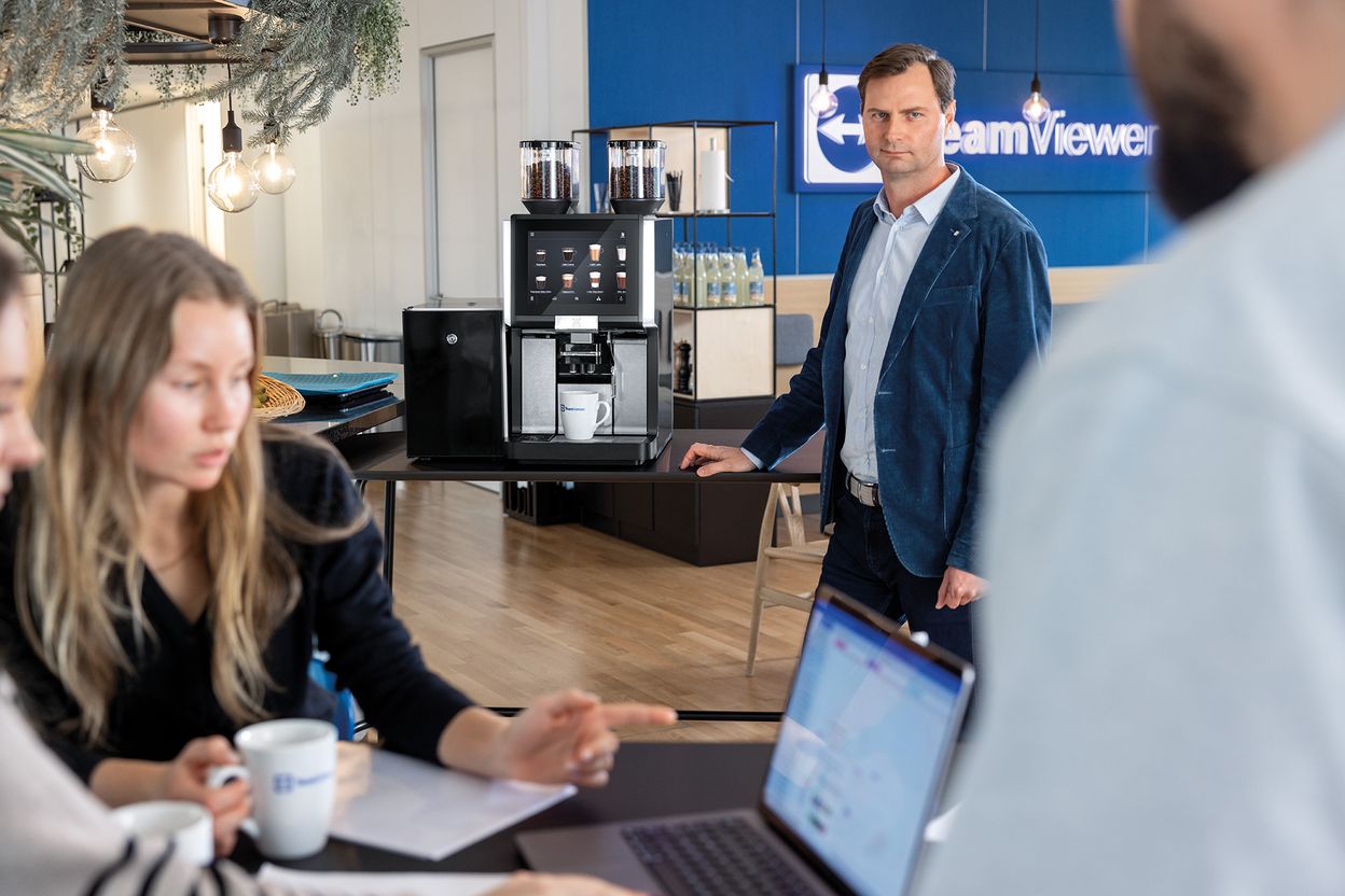 Teamviewer meeting area with WMF 1500 S coffee machine